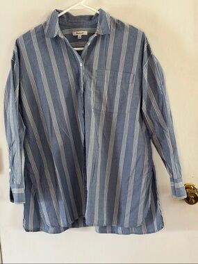 Madewell chambray blue white striped short long sleeve button down shirt Size S